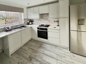 Kitchen- click for photo gallery